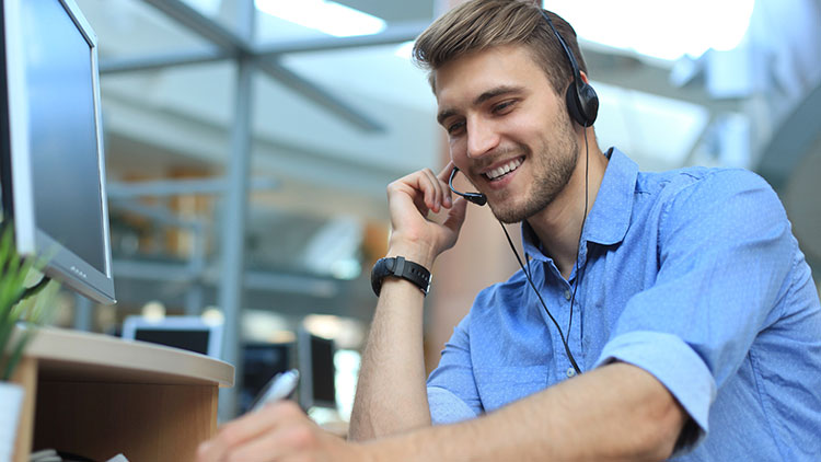 Servicehotline, Kompetenz, Flexibilität und Zuverlässigkeit Servicehotline, Kompetenz, Flexibilität und Zuverlässigkeit